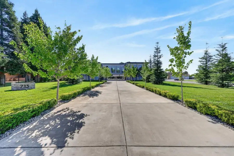 713 Saddleback Drive, Marysville, CA 95901 - #3