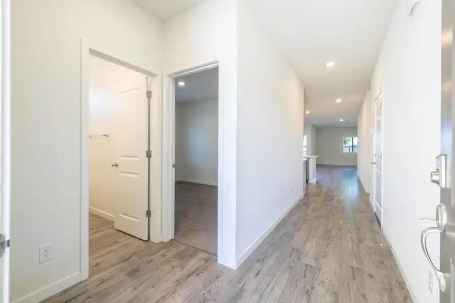 2057 Skipper Cove Way, Plumas Lake, CA 95961 - #3