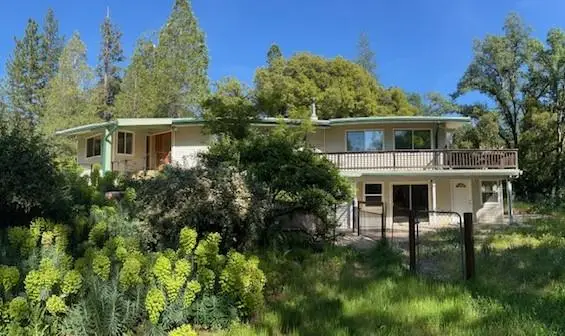 25160 Pineview Drive, Colfax, CA 95713