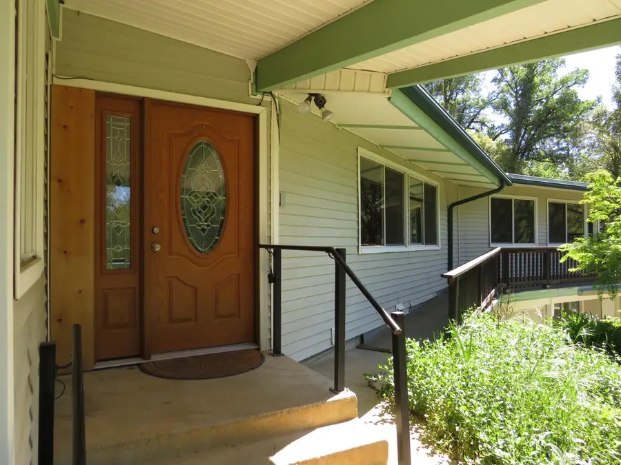 25160 Pineview Drive, Colfax, CA 95713 - #3