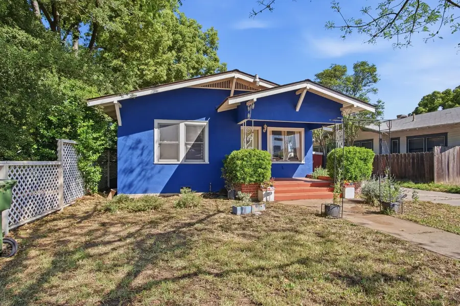 557 Florence Street, Turlock, CA 95380 - #3