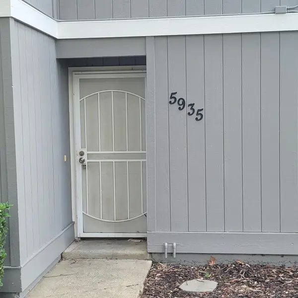 5935 Bamford Drive, Sacramento, CA 95823