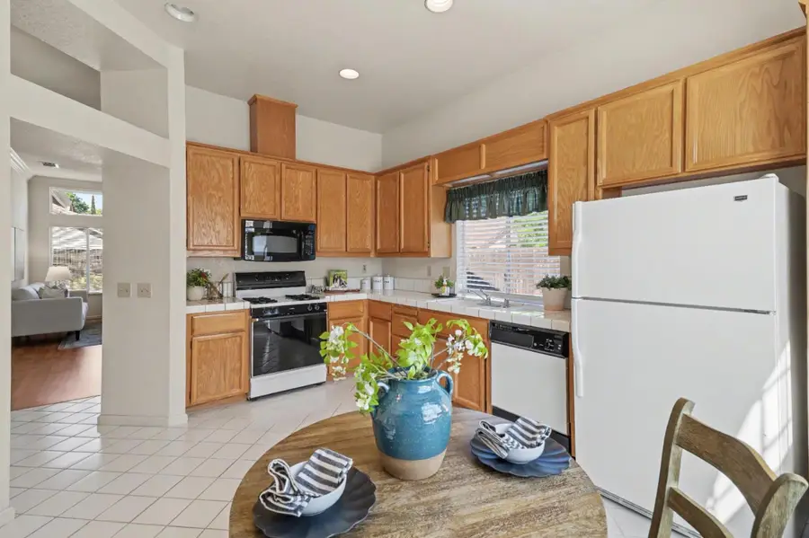 6813 Desta Court, Elk Grove, CA 95758 - #3