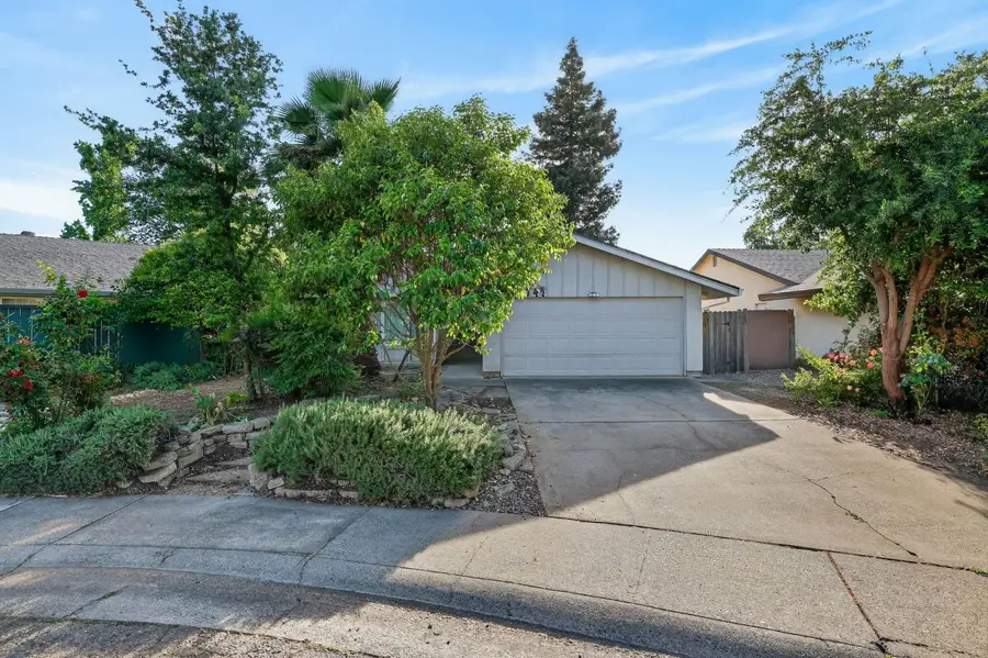 2744 Catania Way, Sacramento, CA 95826 - #2