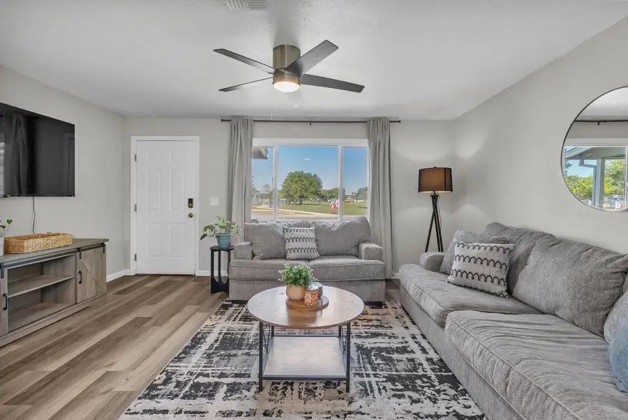 906 E 19th Street, Marysville, CA 95901 - #3