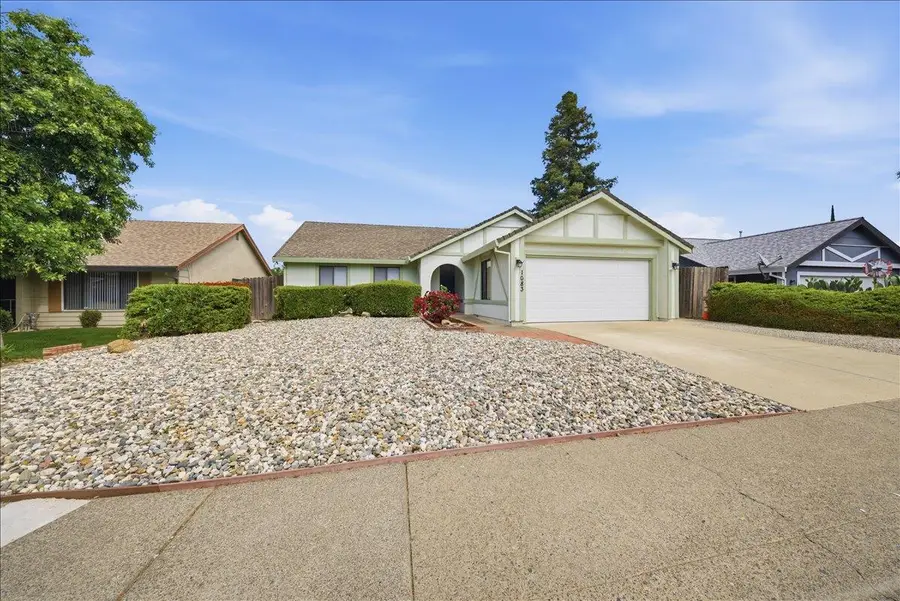 1083 Windermere Avenue, Roseville, CA 95678 - #3