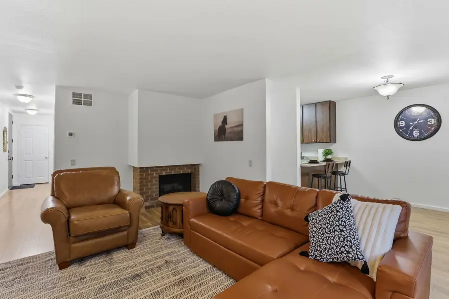 640 Woodside Sierra #3, Sacramento, CA 95825 - #2