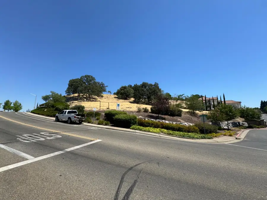 2596 Clubhouse Drive, Rocklin, CA 95765 - #3