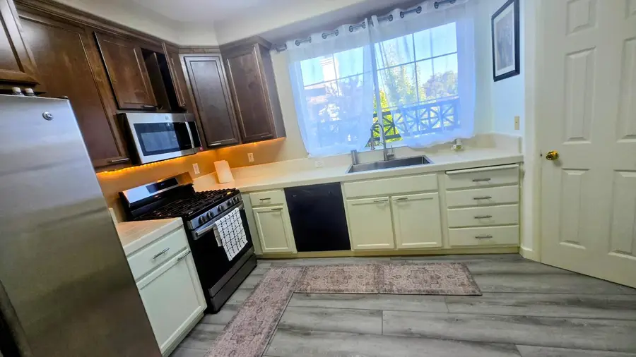 2001 Club Center Drive #1140, Sacramento, CA 95835 - #3