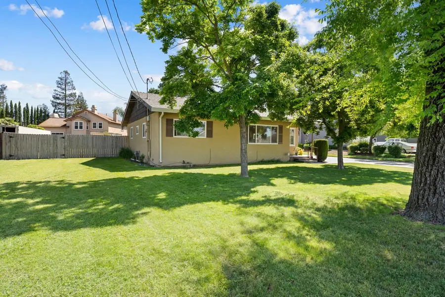 14109 S Lincoln Way, Galt, CA 95632 - #2