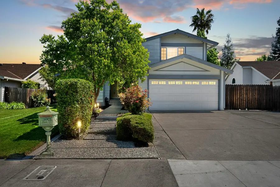 67 Rambleoak Circle, Sacramento, CA 95831 - #3