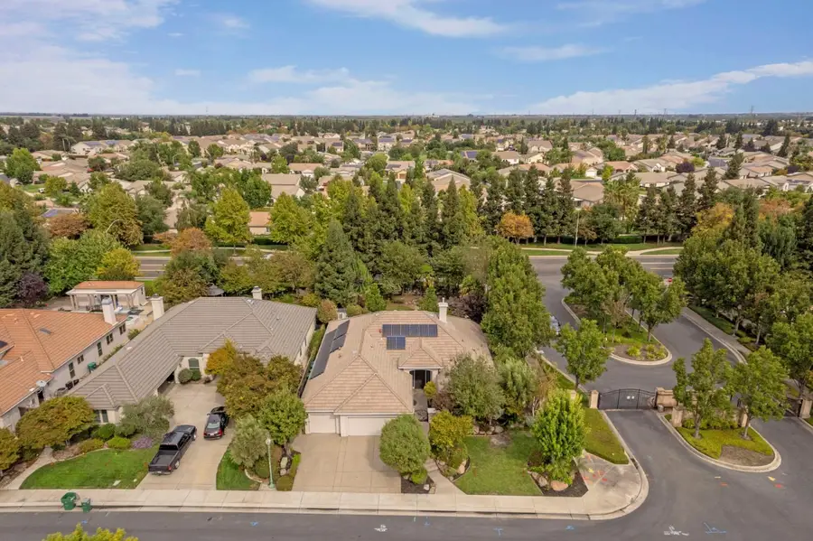 5409 Pasadena Drive, Stockton, CA 95219 - #2