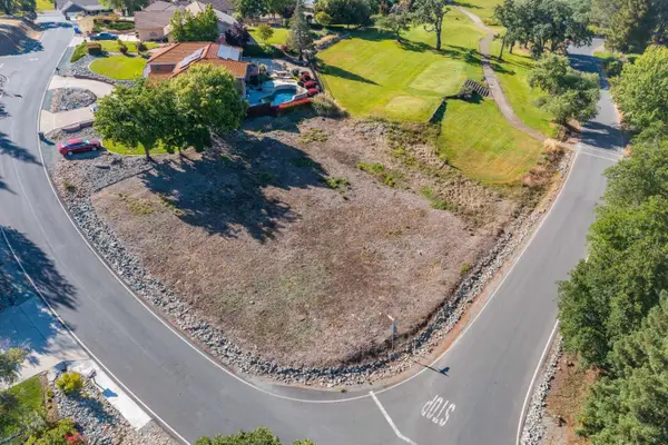 219 La Contenta Drive, Valley Springs, CA 95252