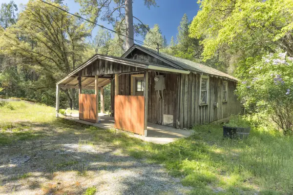 7220 Grizzly Flat Road, Somerset, CA 95684