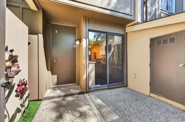 878 Woodside Lane #2, Sacramento, CA 95825