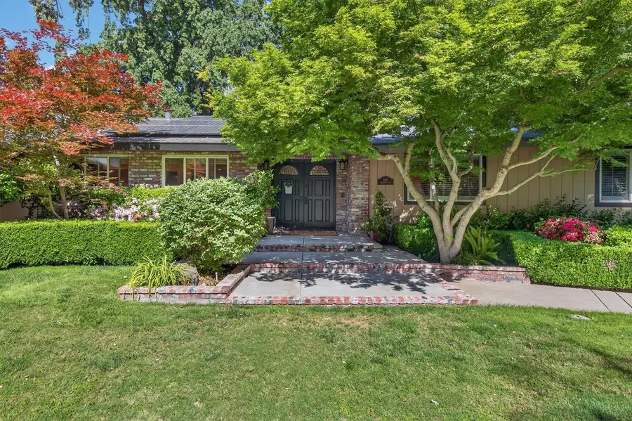 7233 Parkwoods Drive, Stockton, CA 95207 - #2