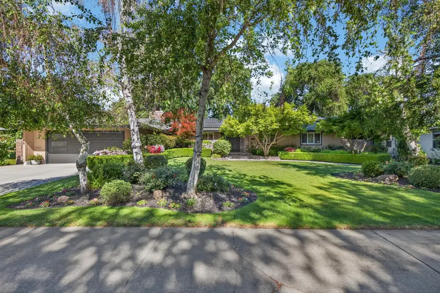 7233 Parkwoods Drive, Stockton, CA 95207 - #3