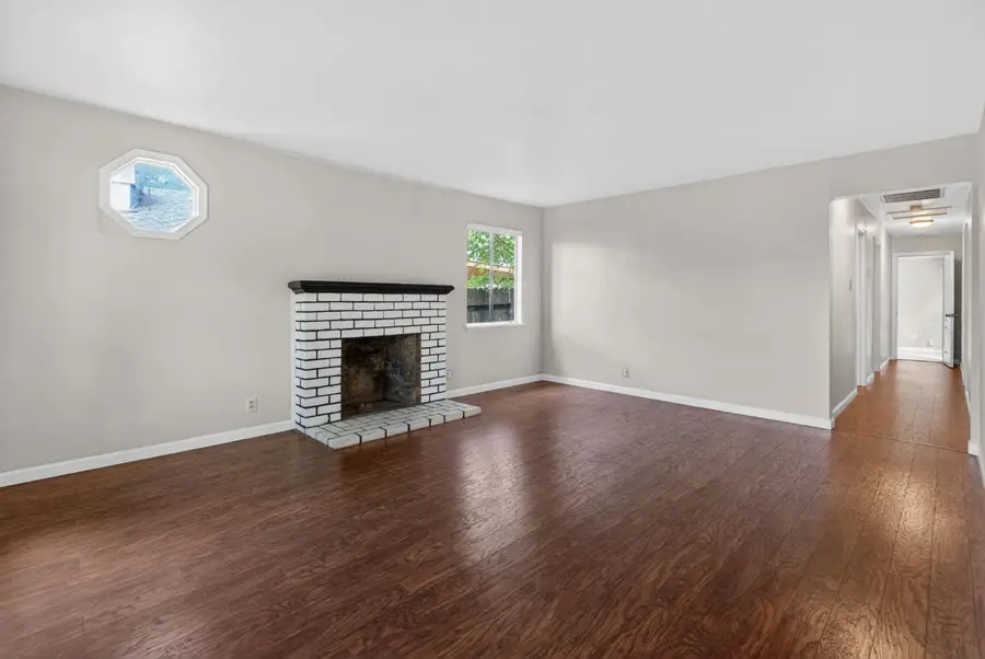 2011 Mangrum Avenue, Sacramento, CA 95822 - #2