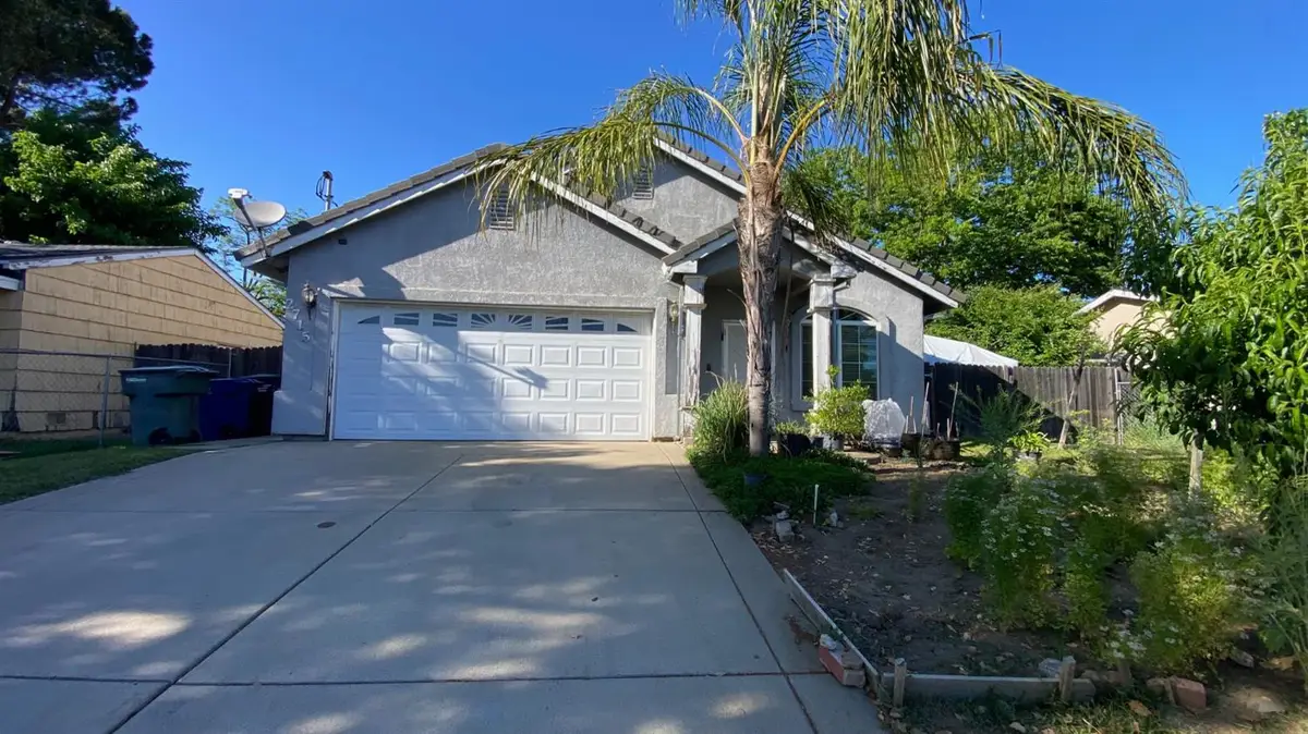 2715 Wood Violet Way, Sacramento, CA 95822 - #1