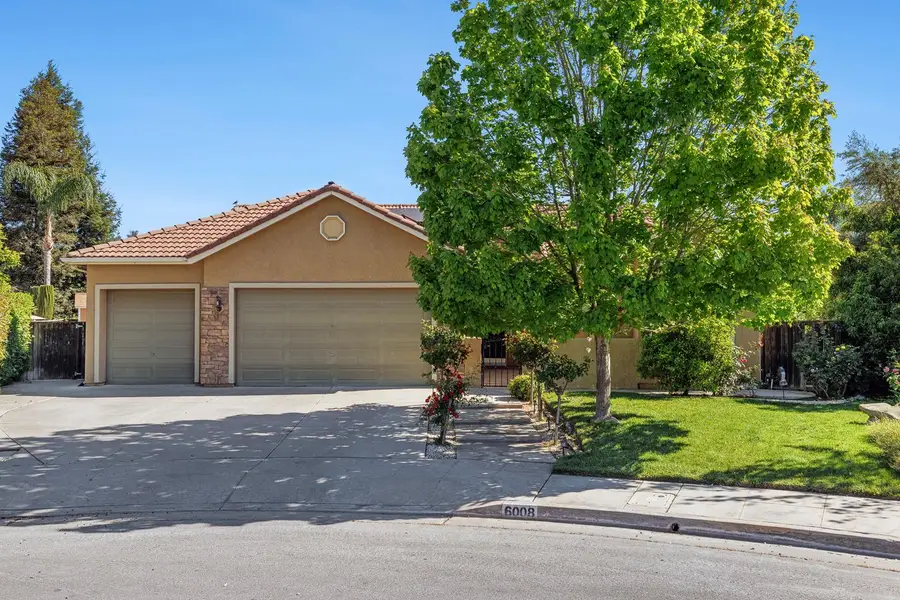 6008 W Wathen, Fresno, CA 93722 - #2