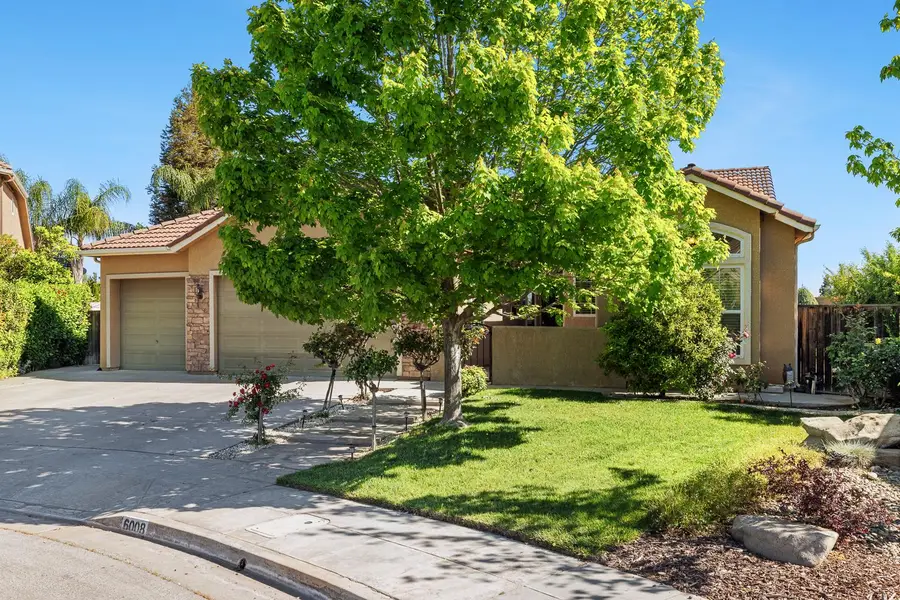 6008 W Wathen, Fresno, CA 93722 - #3