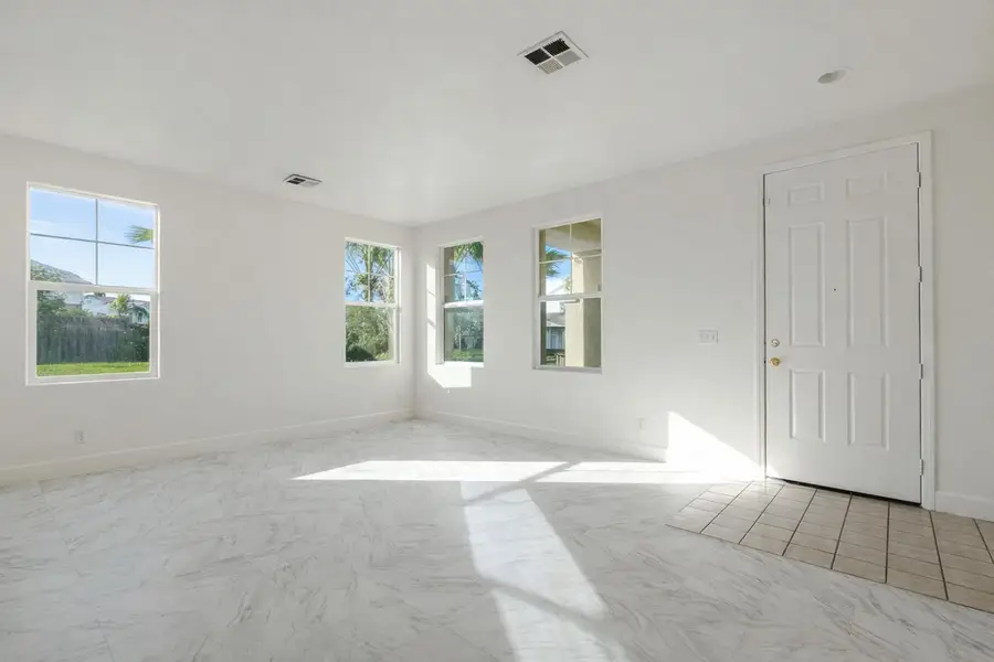 2325 S Creekside Drive, Los Banos, CA 93635 - #3