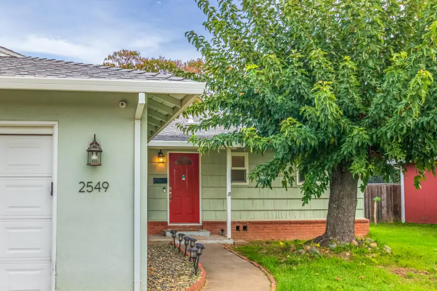 2549 Tannat Way, Rancho Cordova, CA 95670 - #2