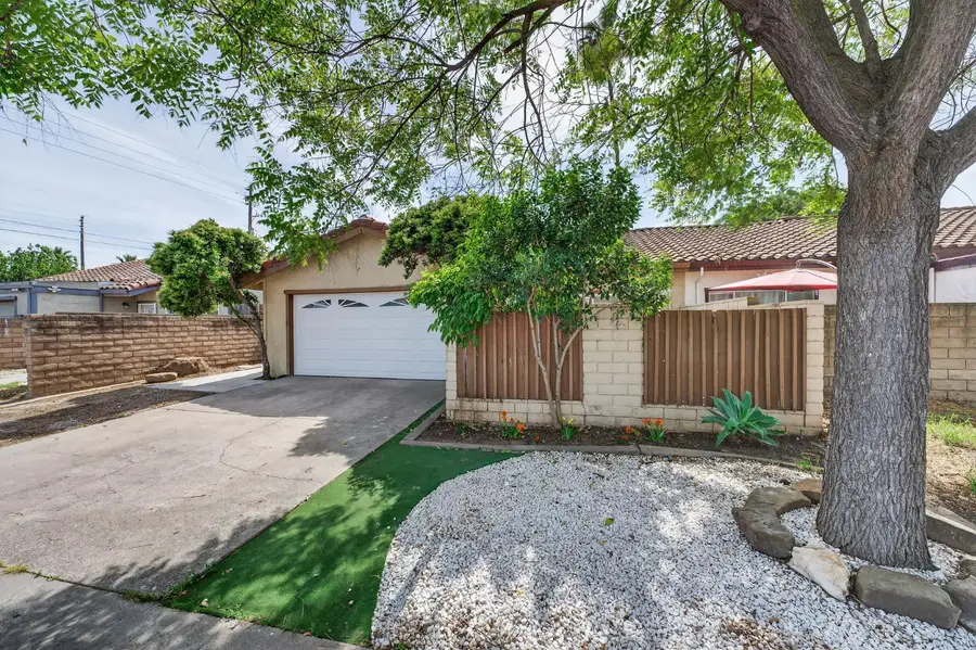 2104 Sharon Way, Modesto, CA 95350 - #3