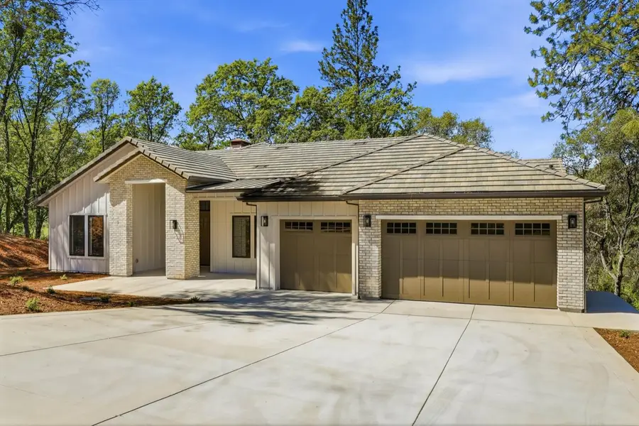 23796 Landon Evan Lane, Auburn, CA 95602 - #2