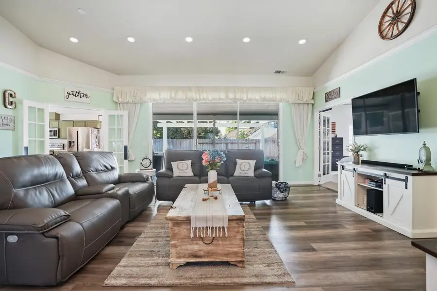 2354 Country Manor Drive, Riverbank, CA 95367 - #2