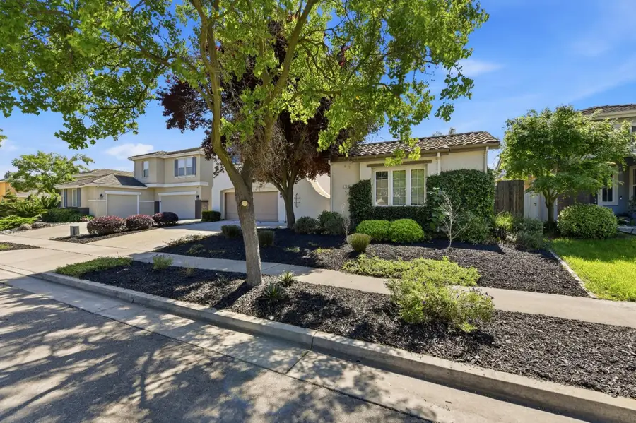 1733 Klamath Road, West Sacramento, CA 95691 - #3