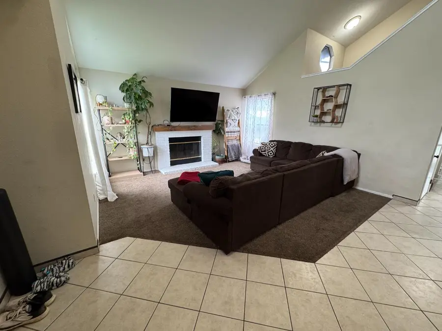 1541 Camphor Way, Lodi, CA 95242 - #3