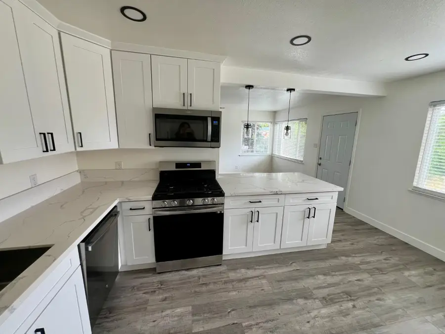 1844 Manzanita Way, West Sacramento, CA 95691 - #3