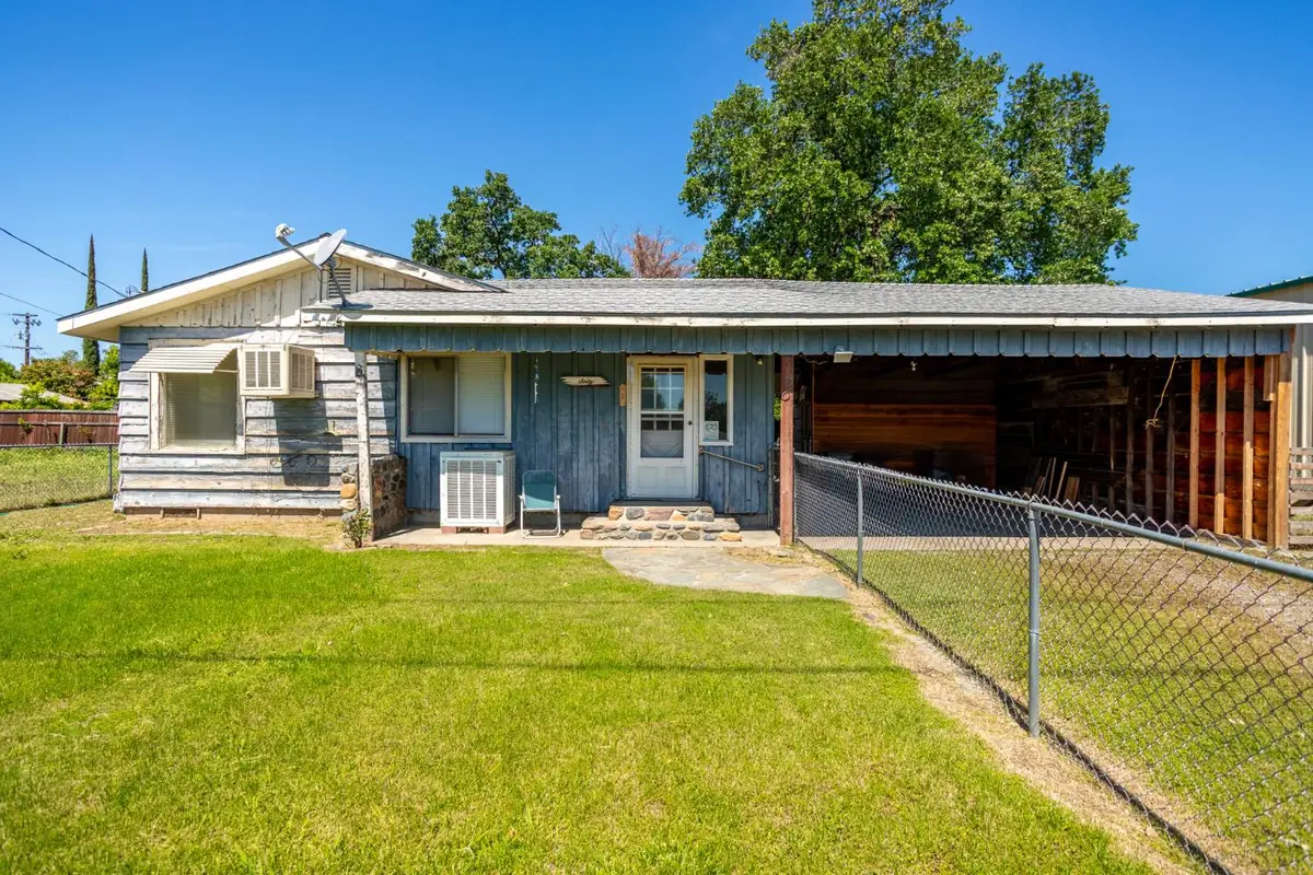 60 Lake Avenue, Red Bluff, CA 96080 - #1