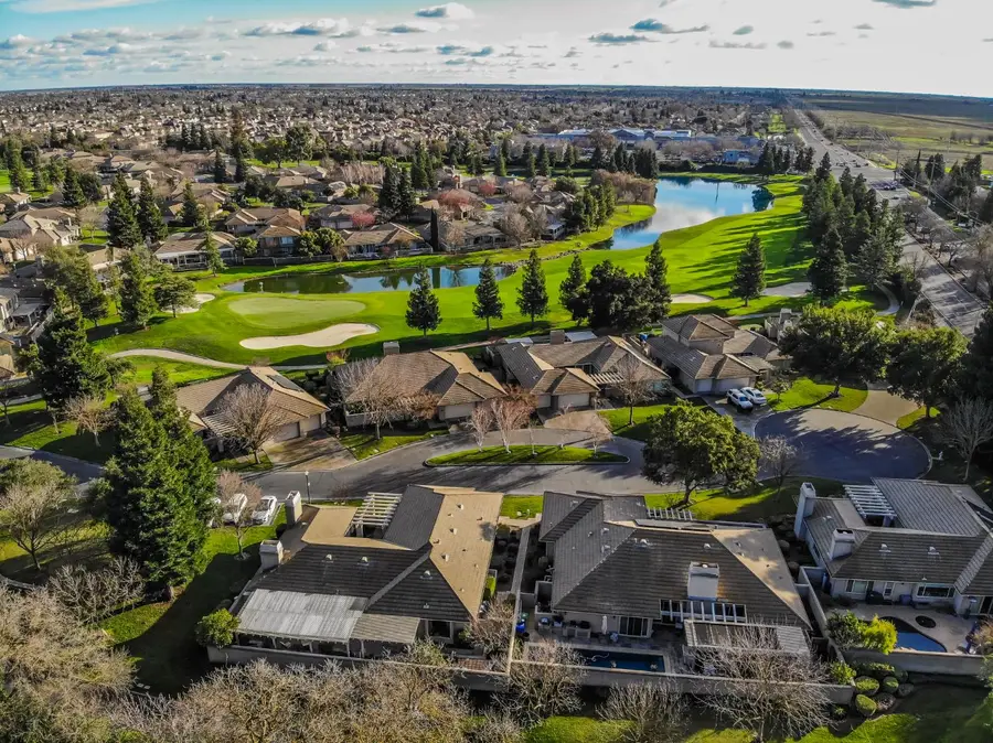 9512 Golf Course Lane, Elk Grove, CA 95758 - #2