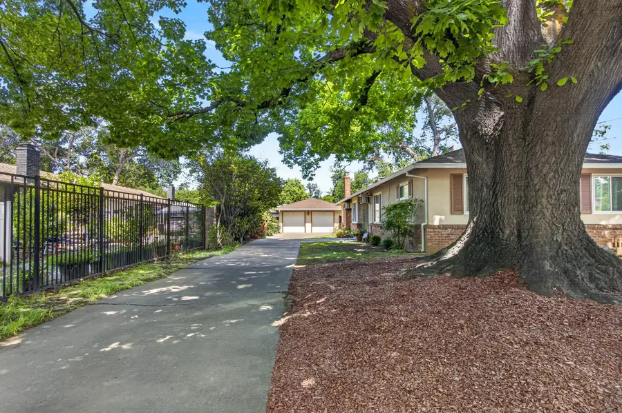 153 Globe Avenue, Sacramento, CA 95815 - #3