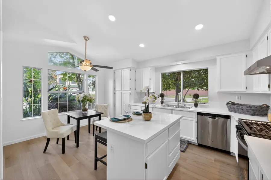 4 San Rogue Court, Sacramento, CA 95823 - #3