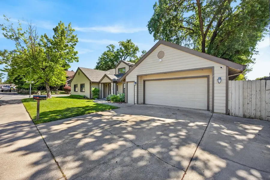 8616 Pershing Avenue, Fair Oaks, CA 95628 - #3