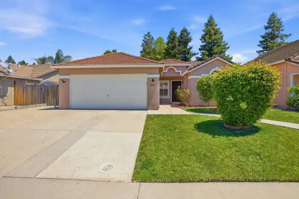 8425 Winterberry Drive, Elk Grove, CA 95624