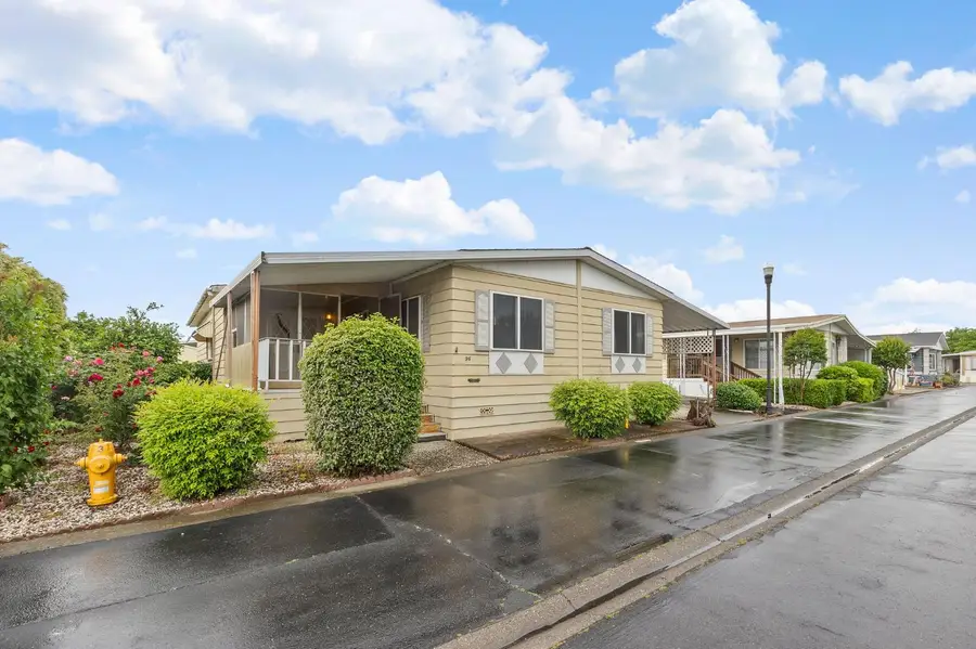 96 Signature Drive, Woodland, CA 95776 - #3