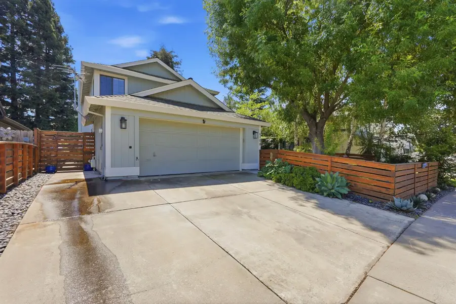 6108 Wolf Creek Court, Elk Grove, CA 95758 - #3