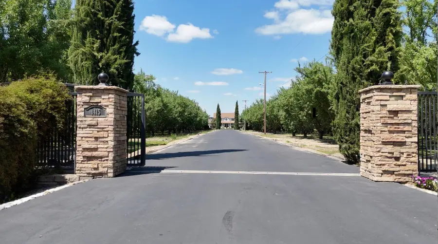 1415 St Francis Avenue, Modesto, CA 95356 - #3