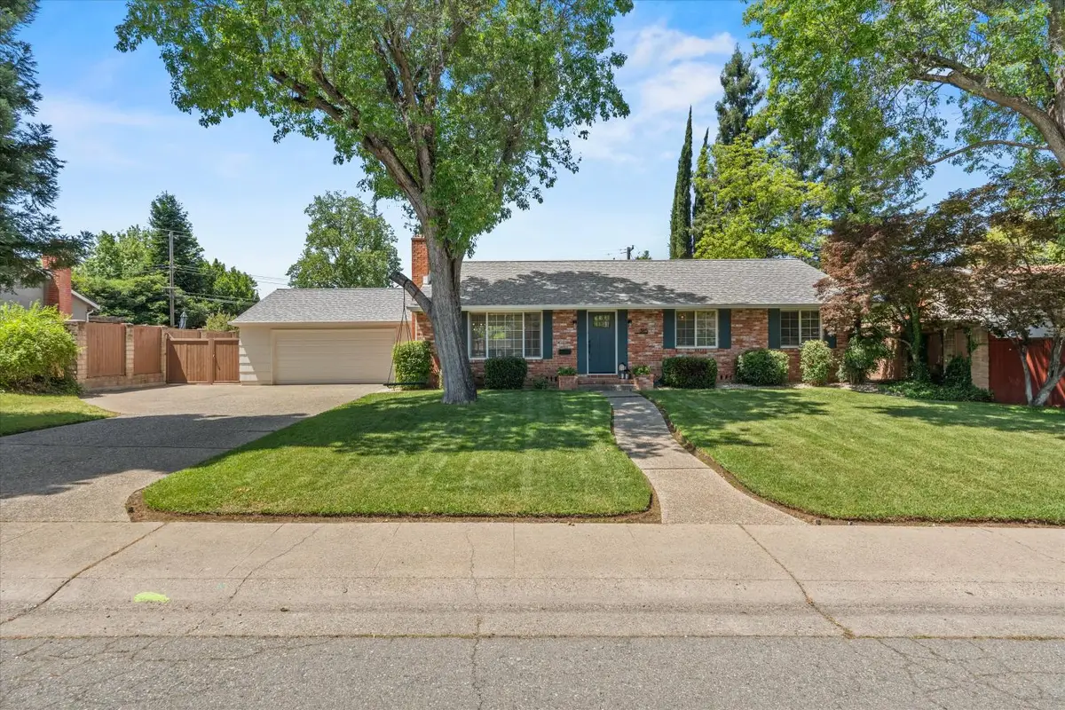 315 Evelyn Avenue, Roseville, CA 95678 - #1