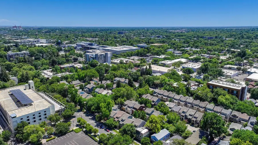1226 P Street, Sacramento, CA 95814 - #2