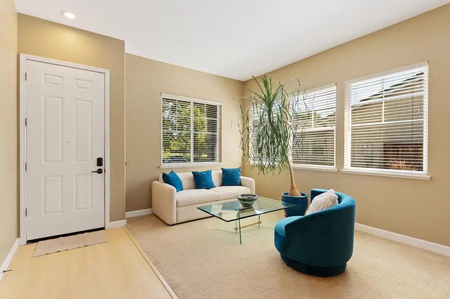 450 Forastera Circle, Sacramento, CA 95834 - #3