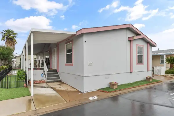 97 Cantabrook Street, Sacramento, CA 95828