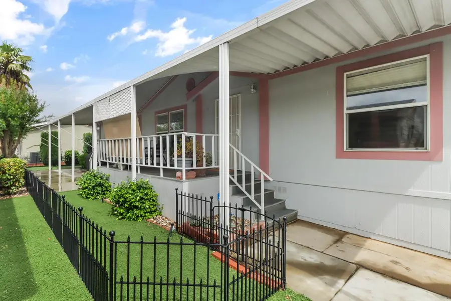 97 Cantabrook Street, Sacramento, CA 95828 - #2