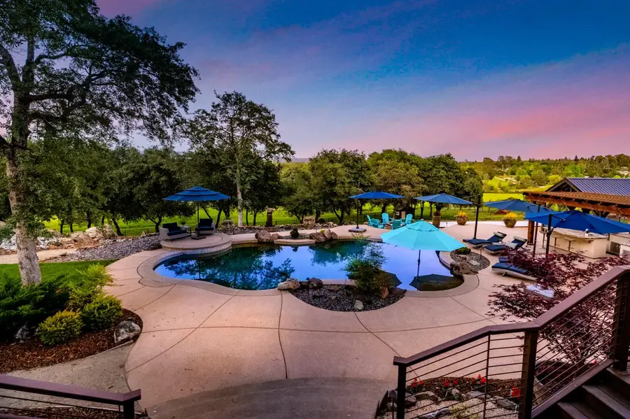 10165 Coyote Ridge Court, Auburn, CA 95602 - #2