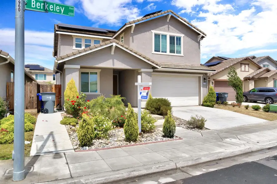 6118 E Berkeley Avenue, Fresno, CA 93727 - #3