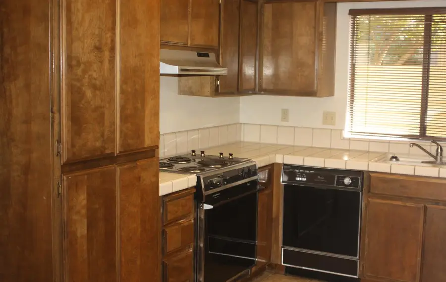 1812 Cape Cod Ci, Lodi, CA 95242 - #2